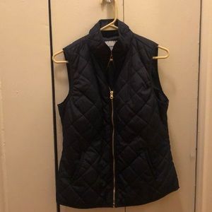 Navy blue quilted Old Navy vest - size Small